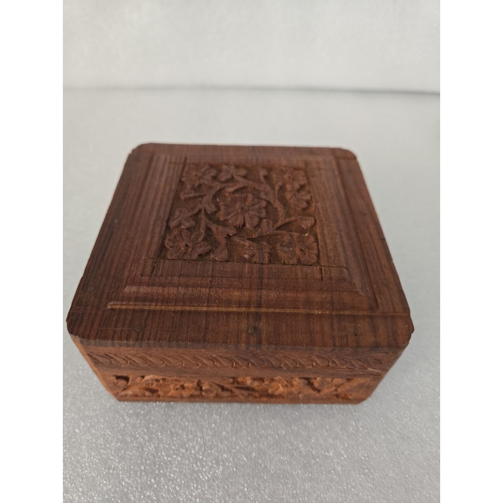 Hand‎ Carved Wooden Jewelry Trinket Box Vintage 4.5" X 4.5"X 2"